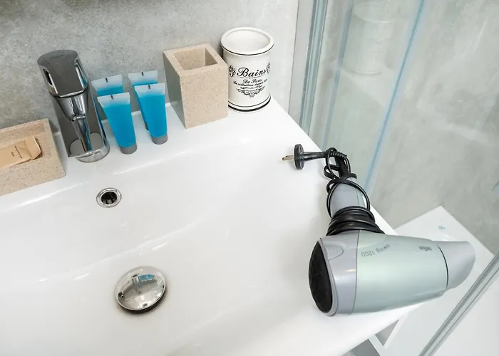 Baluty Designer By Bookinghost *